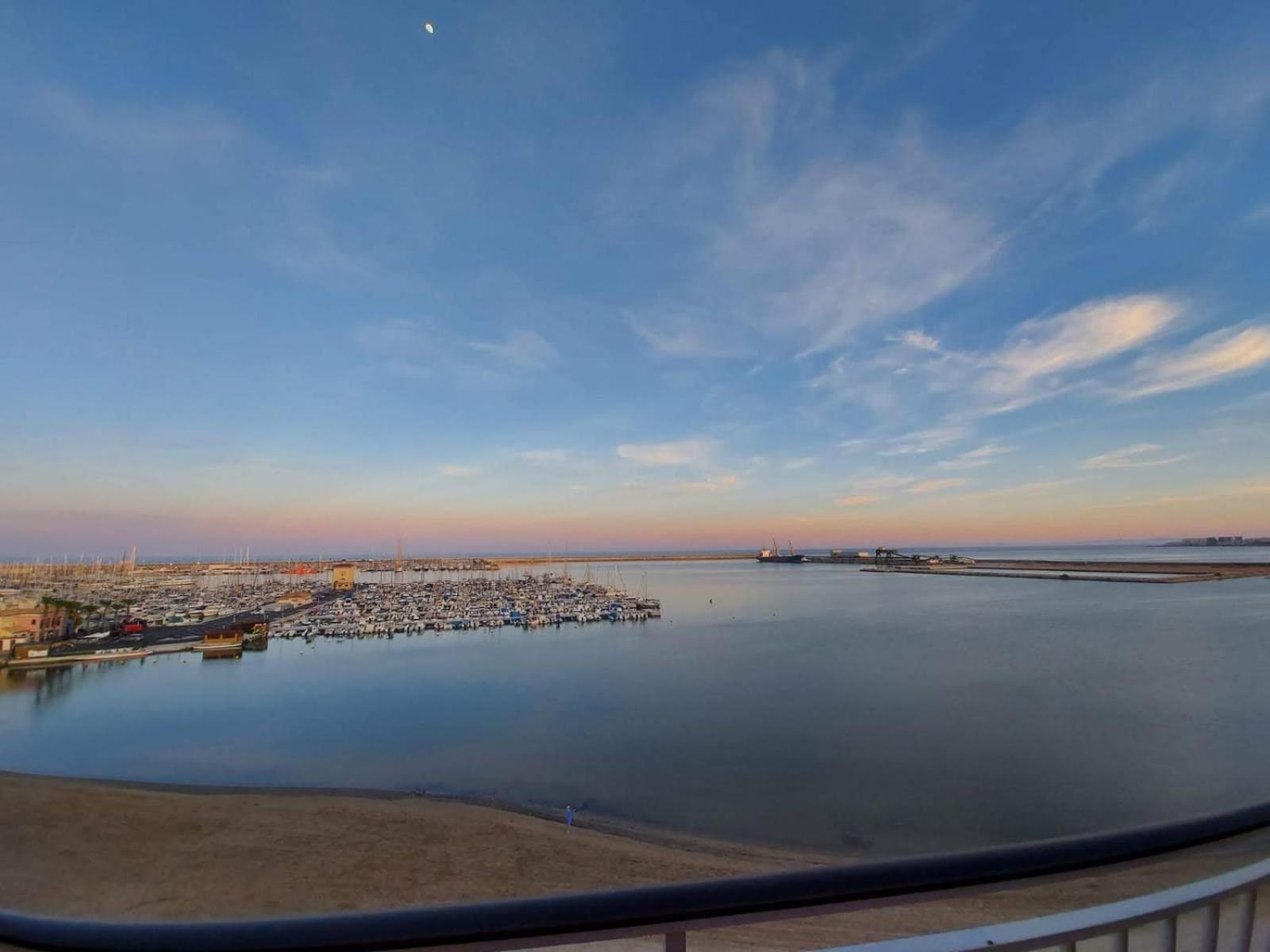 Marina Breeze Apartment Torrevieja Exterior photo